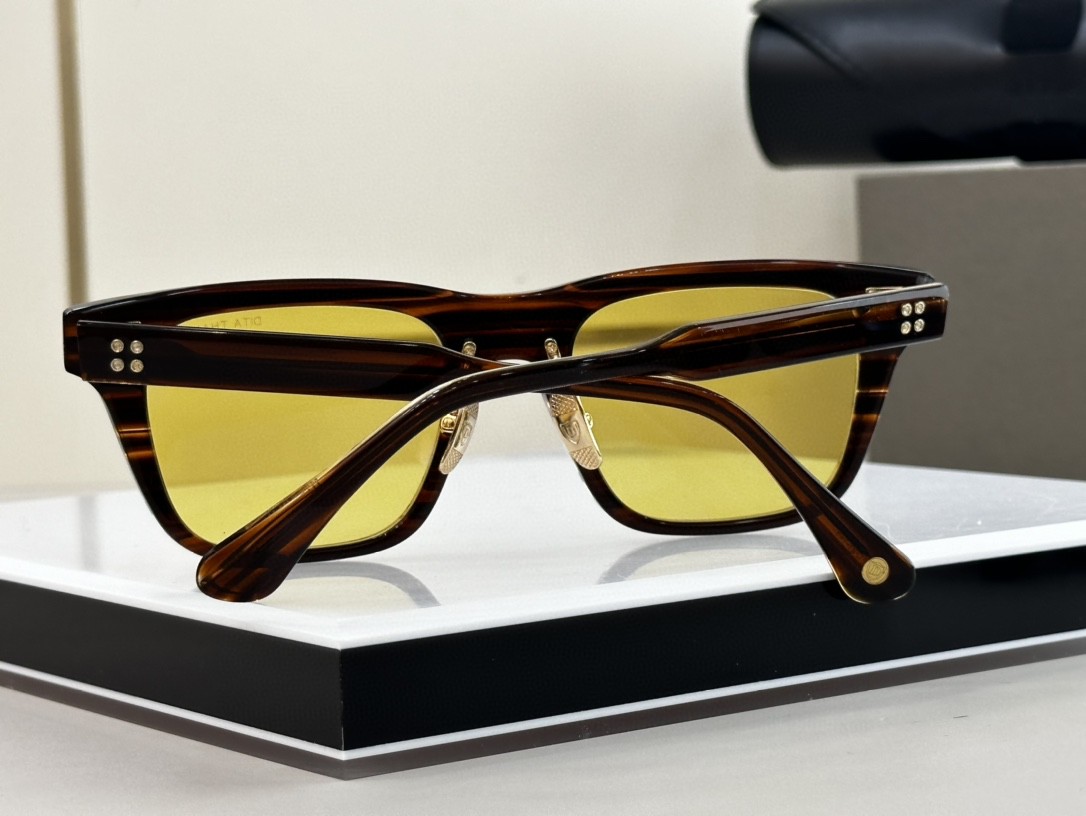 Een Dita Thavos DTS 713 Top zonnebrillen voor herenontwerper Zonneglas Frame Fashion Retro Luxury Brand Men Business Business Simple Design 184Z