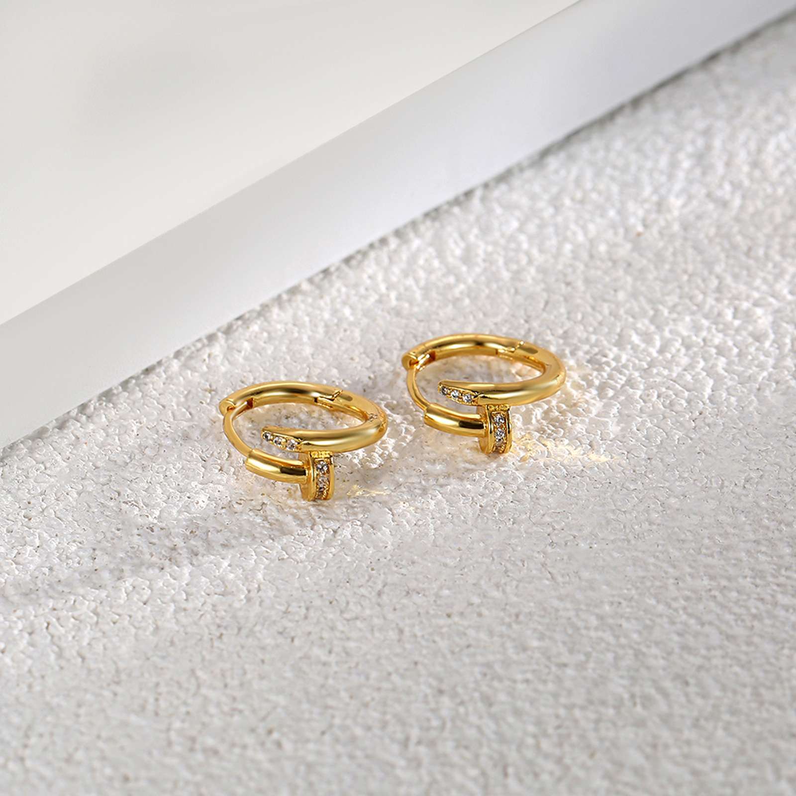 Nya Diamond Ear Studs Luxury Gold Designer örhängen Eleganta smycken för kvinna Toppkvalitet Studörhängen Kvinnsmycken gåvor