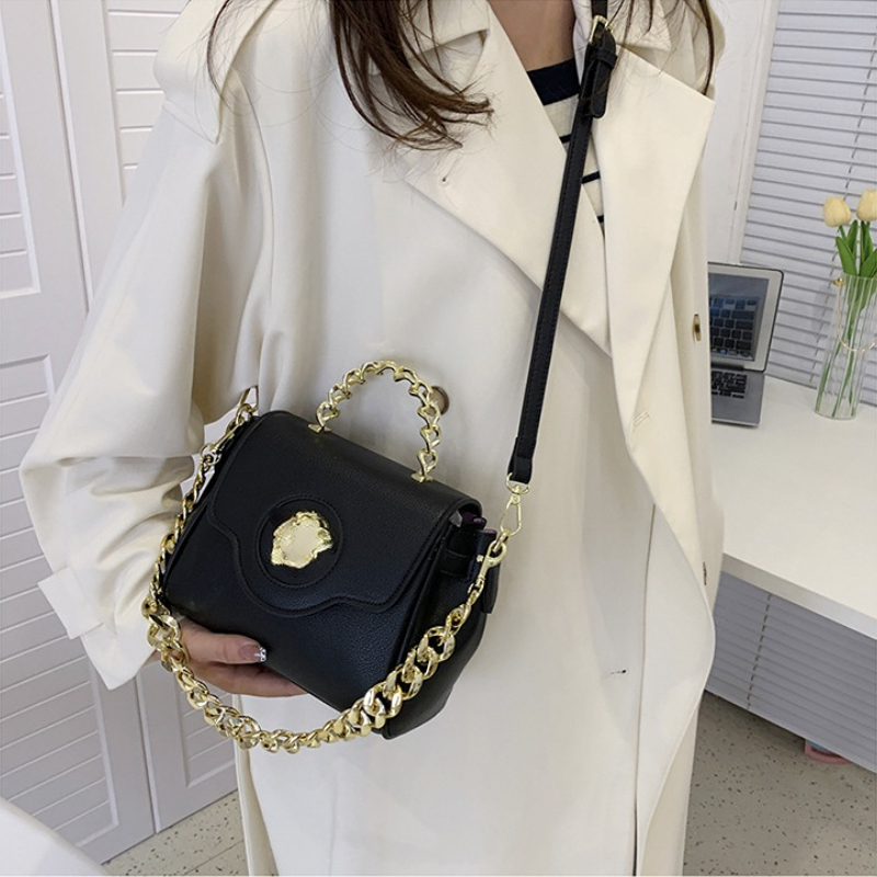 Fashion Leather Shoulder Bags Luxury Purse With Vesce Letters Chain Cross Body Lattice Women Bag New Design Handbags Lady Crossbody Handbag