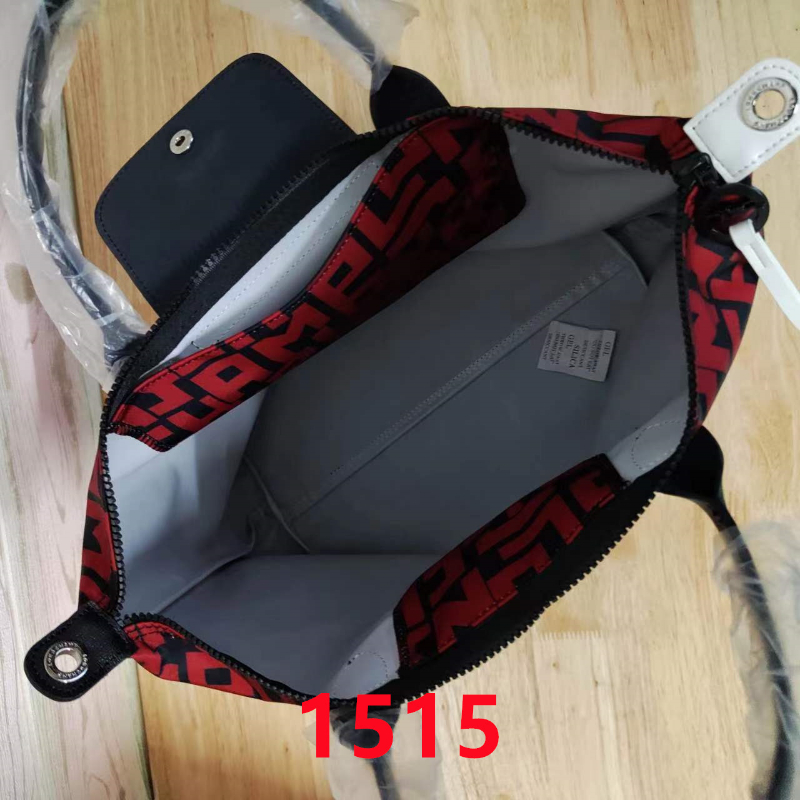 Tasarımcı Crossbody Çantalar En kaliteli inek derisi naylon harfli Baskı Çanta Hobos