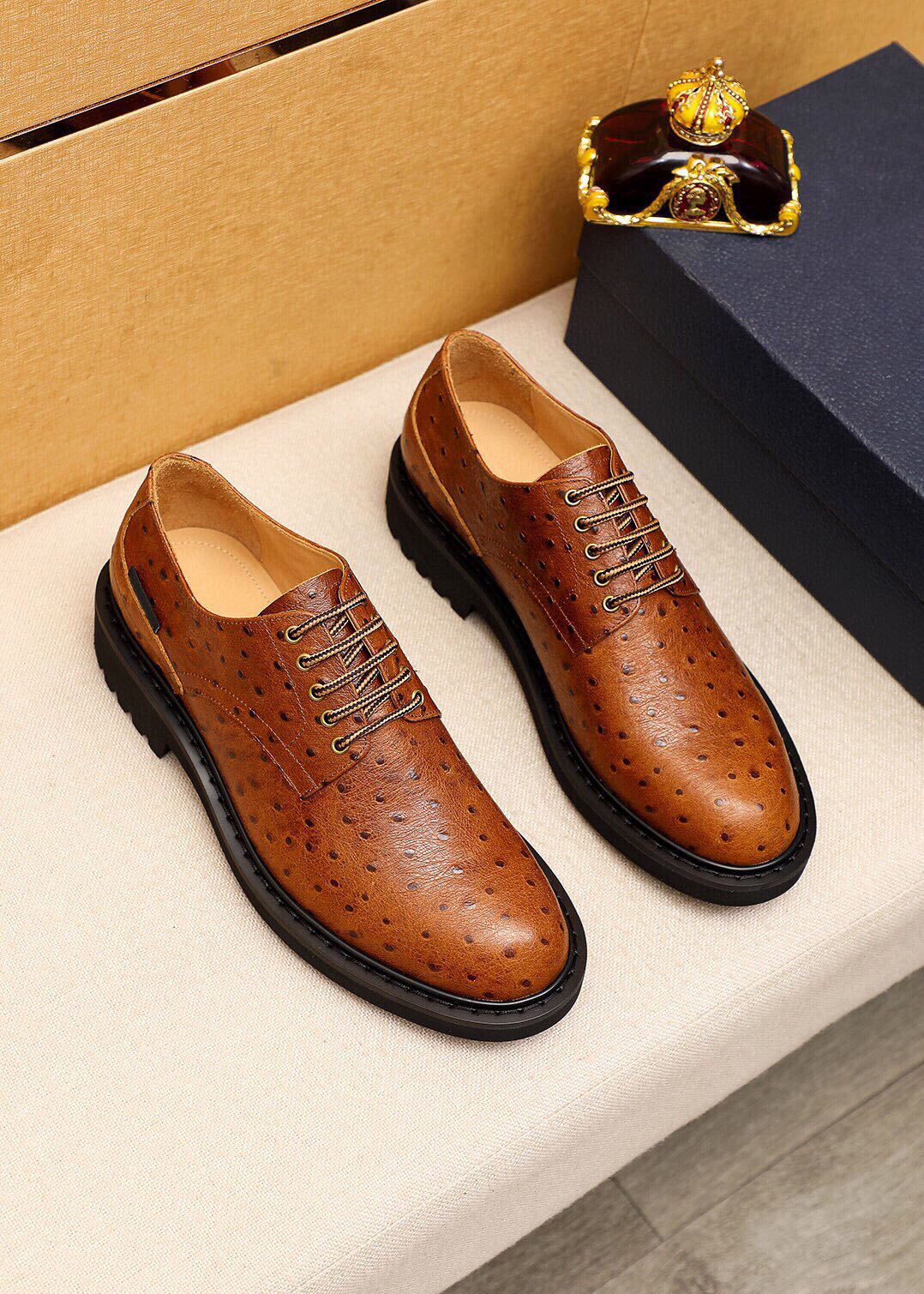 2023 New Mens Dress Shoes 고품질 정품 가죽 플랫 신발 비즈니스 클래식 남자 브랜드 파티 웨딩 옥스포드 크기 38-45