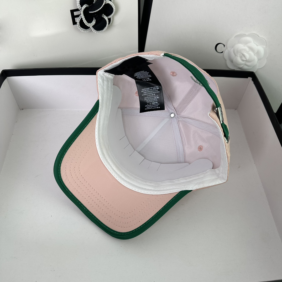 Berretto da baseball firmato primavera ed estate coppia sport lettera ricamo casquette viaggio vacanza tappi regolabili in quattro colori