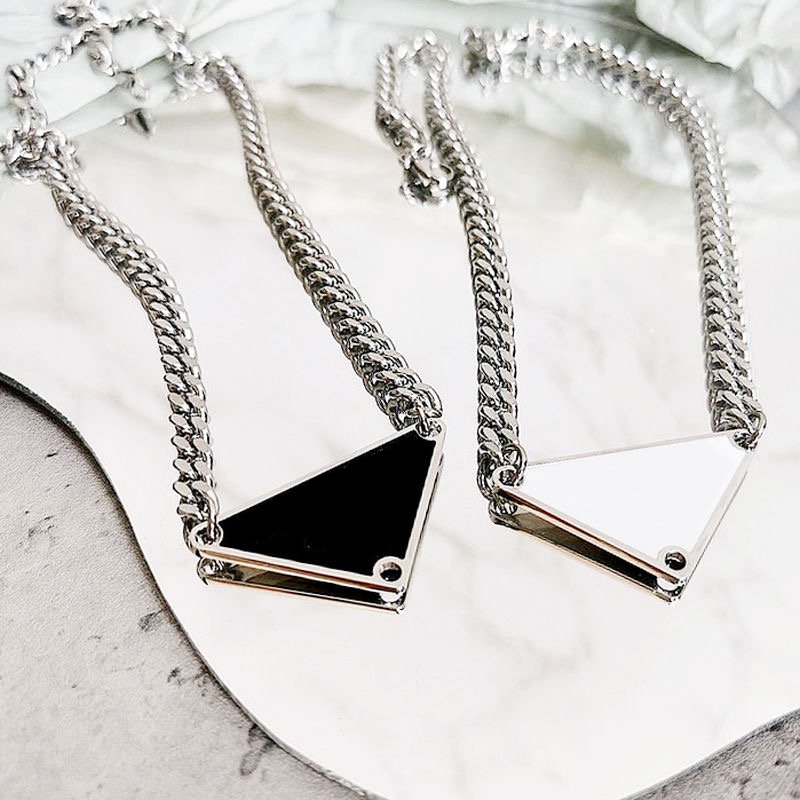 Hele luxe hanger ketting mode voor man vrouw omgekeerde driehoek letter ontwerpers merk sieraden heren dames trendy person244s