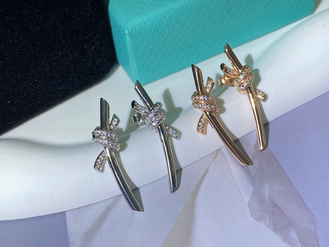 Luxury Jewelry Designer Earring Diamond Kont Classic Style Designer Fashion rostfritt stål smycken par gåva hela med Box195k