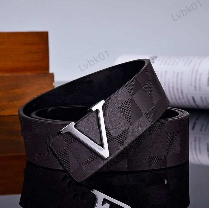 2023 Designer Belt maschile Classica Classica Lettera casual di lusso L liscia Filla cintura maschile da uomo 3 8 cm Large D282O