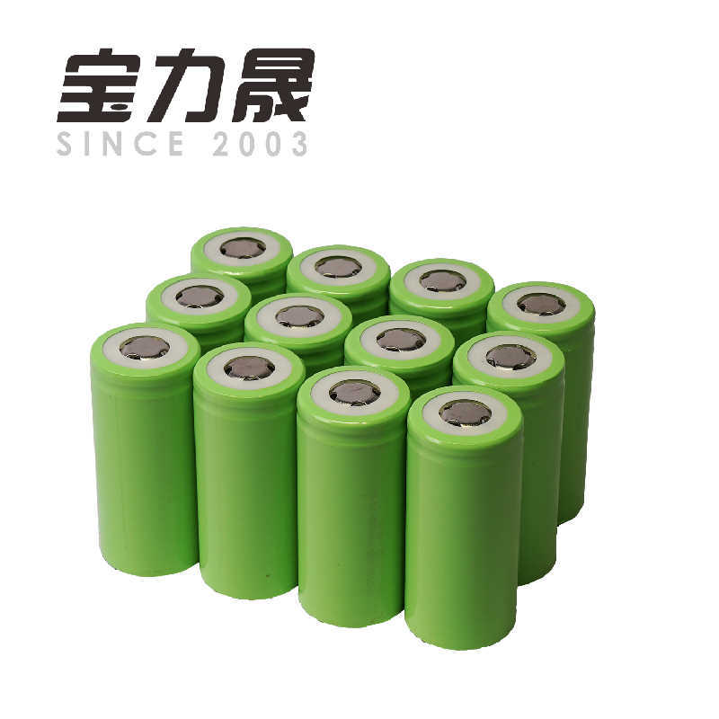 120 Stück Niedertemperaturbatterie 32650 6300 mAh -40 beständiger wiederaufladbarer 3,6-V-Lithium-Ionen-Hochleistungsakku Nordisch-Russisch