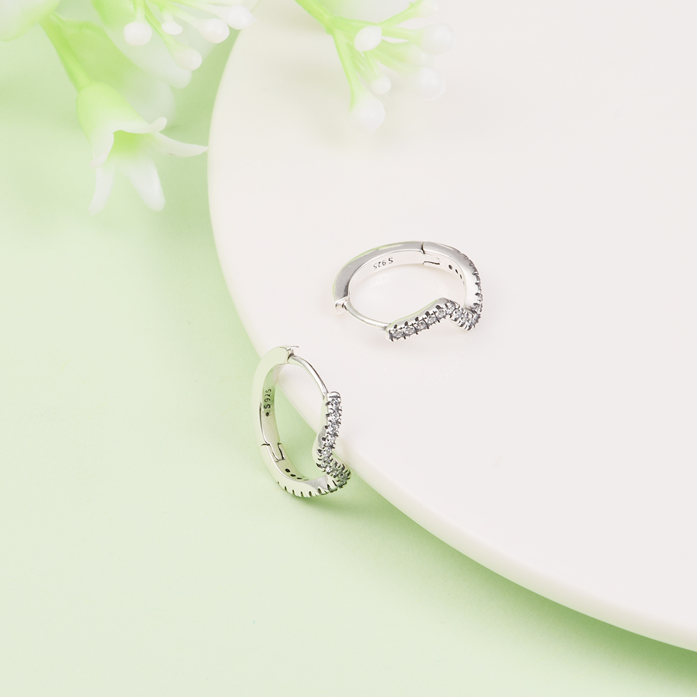 925 Sterling Silver Hoop ￶rh￤ngen glittrande v￥g￶rh￤ngen passar europeisk pandora stil smycken mode ￶rh￤ngen