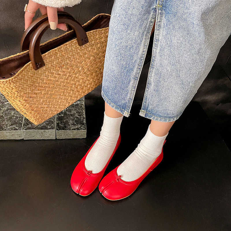 Genuine Natural Leather Donkey Horse Feet Like Slit Front Toe Silver Red Spring Women Shoes Casual Loafers Slip Ons Comfy Flats 0220