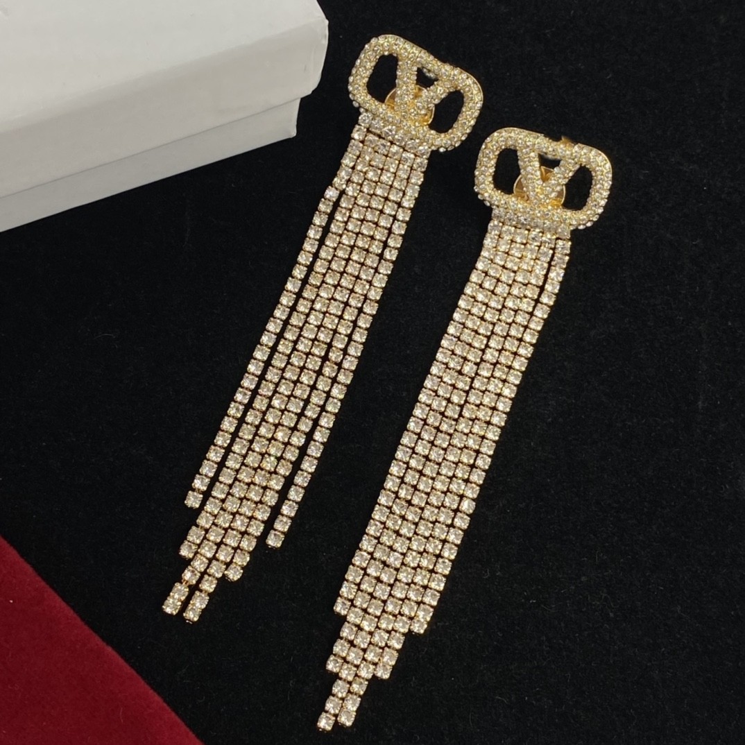 2023 oorbellen Designer Dames luxe goud dubbele V-vormige sieraden klassiek trouwcadeau voor pasgetrouwden2345