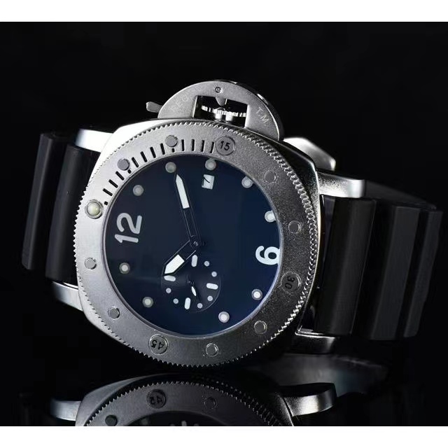 Designer fat series watches Europe and America fashion style men's quartz temperament watch very strong luminous watch