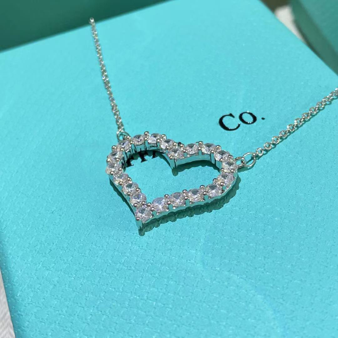 Designer de luxo colares amor coração com diamante colar clássico pingente jóias colares casais festa feriado gift267d