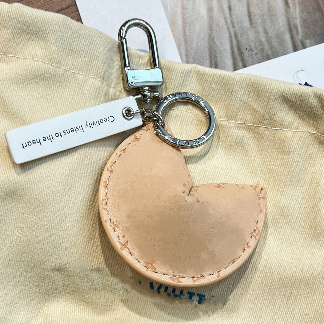 Latest Embossed Unisex Key Wallet Luxury Brand Letter Cookie Key Chain Shoulder Bag Handbag Totes Pendant Classic Designer Women's Coin Purses With Keychain Gift