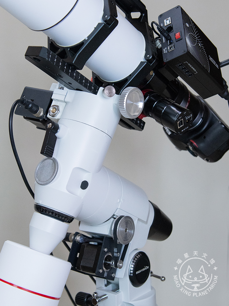 Astronomische telescoop -equatoriale mount wordt opgewaardeerd naar de GOTO Intelligente Equatorial Mount OnStep -component