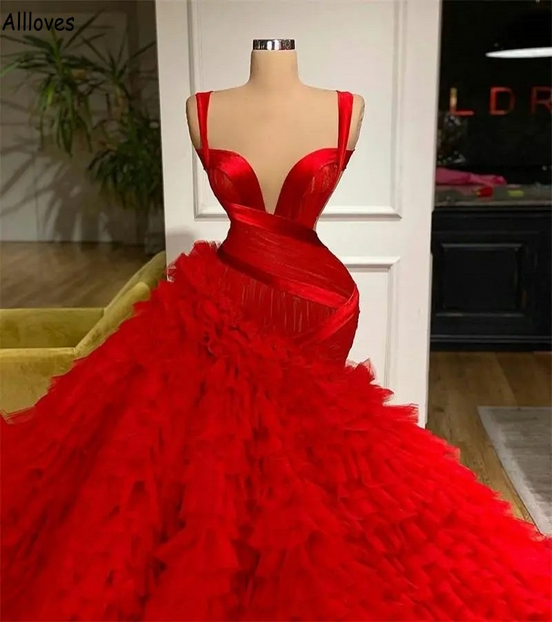 Erstaunliche rote Stufe Rüschen Rock Frauen Prom Kleider sexy Spaghetti -Träger Spezialanlass Abendkleider Dubai Arabische Türkei Mermaid Rezeption Party Kleid CL1889