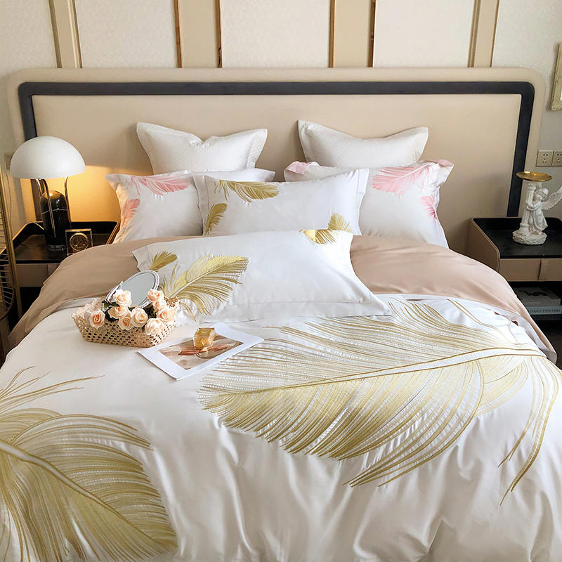 Ensemble de literie brodé de plumes d'or, ensemble de luxe en coton égyptien blanc, housse de couette, drap de lit, taies d'oreiller, vêtements de lit Hom351h