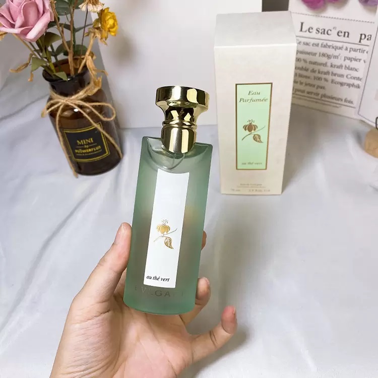 Deodorant eau parfumee 75ml au vert beau noir blanc perfume 긴 지속 냄새 남성 여성 중립 오 데 쾰른 스프레이 빠른 배달