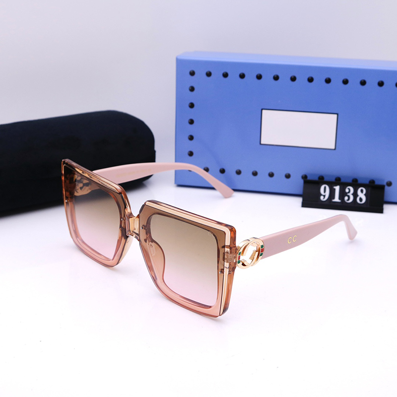 Designersolglasögon mode Enkelhet Lyxiga solglasögon för kvinnor män Solskyddsmedel Strandskuggning UV-skydd polariserade glasögon trendig present med låda