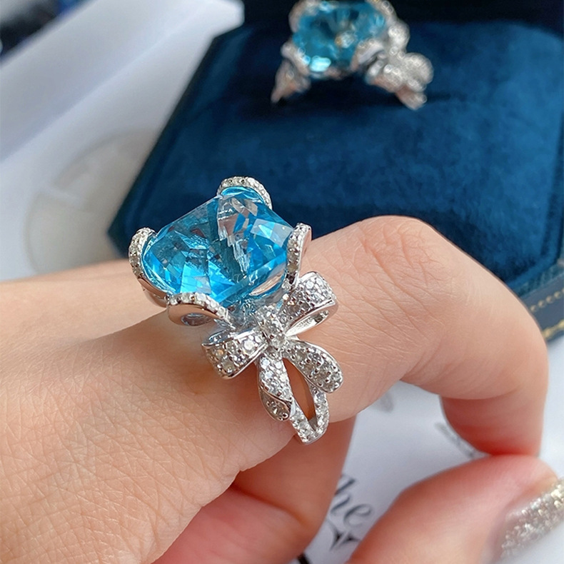 Women Wedding Rings Girls Romantic Sky Blue Artificial Crystal Zircon Diamond Bowknot White Gold Plated Platinum Ring Party Jewelry Birthday Present justerbar