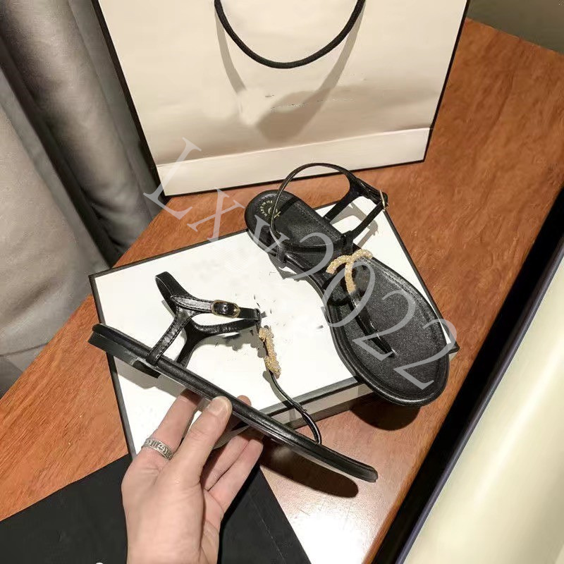 2023 전문 브랜드 플랫폼 샌들 플랫 여성 멀티 컬러 이탈리아 신발 최고 품질 선물 상자 Dhgate 럭셔리 신발