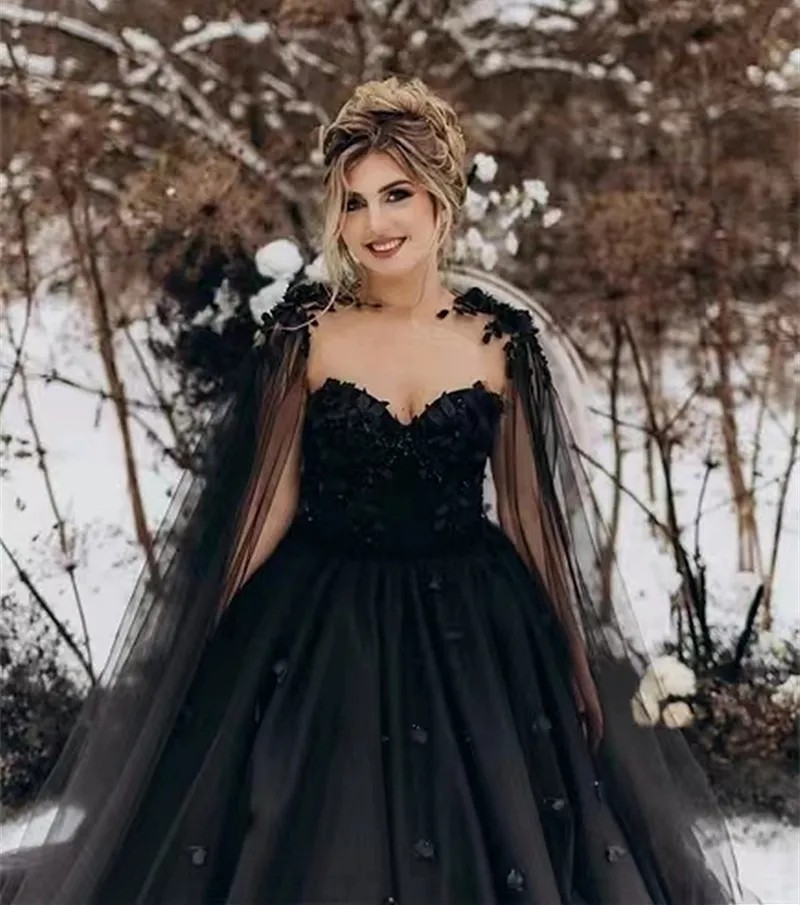 Maternité Gothique Robe De Bal Noire Robes De Mariée Avec De Longs Wraps Dentelle Vintage Appliqued Plus La Taille Robes De Novia Sexy Dos Nu Robes De Réception De Mariée CL1898