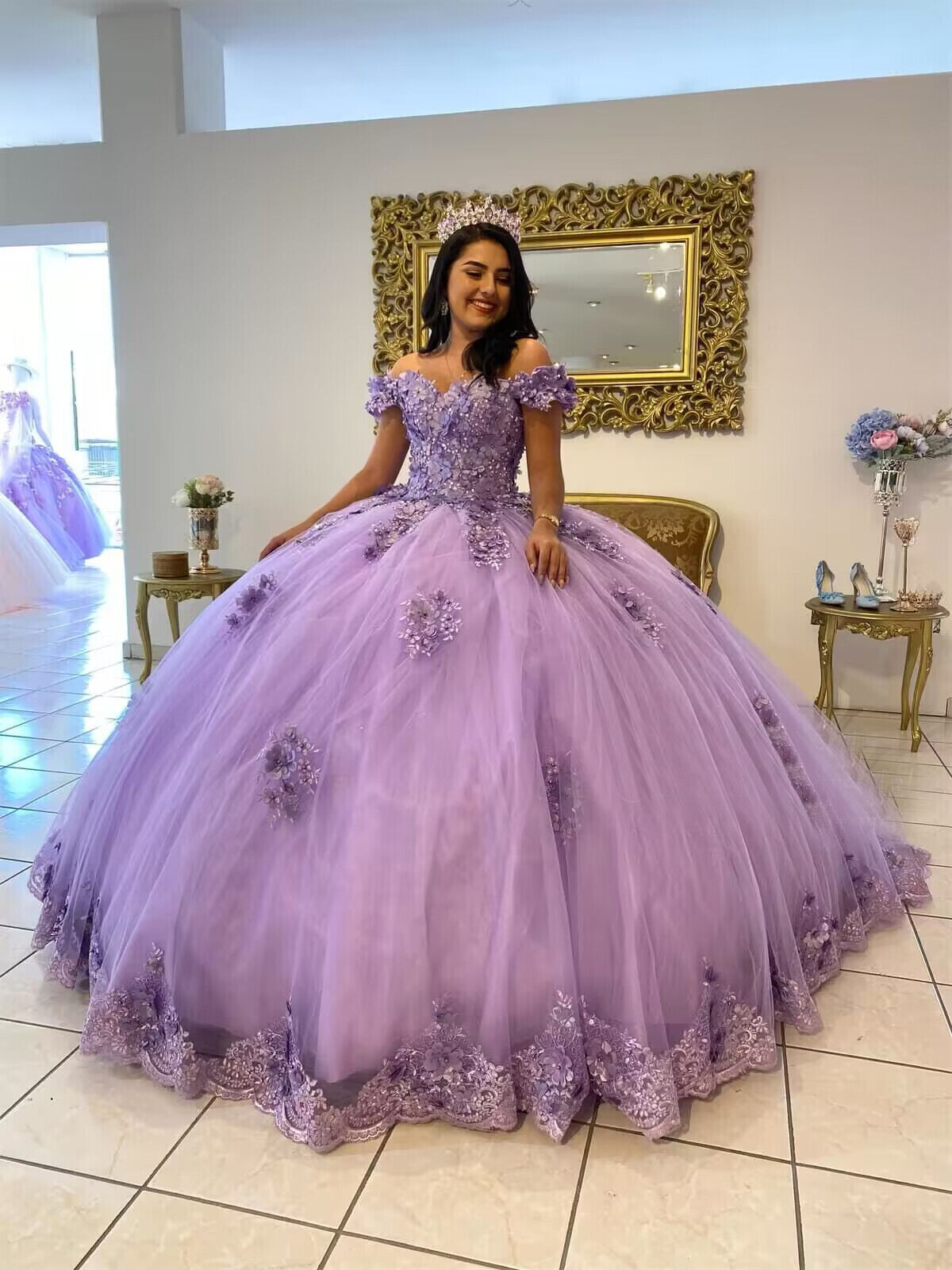 Lila lavendel Lila Quinceanera -jurk 2023 met 3D -bloemen uit schouderpuffy tule sweet vestidos de xv anos 15 jaar verjaardag Vestidos paraxv anos 16 jaar oud