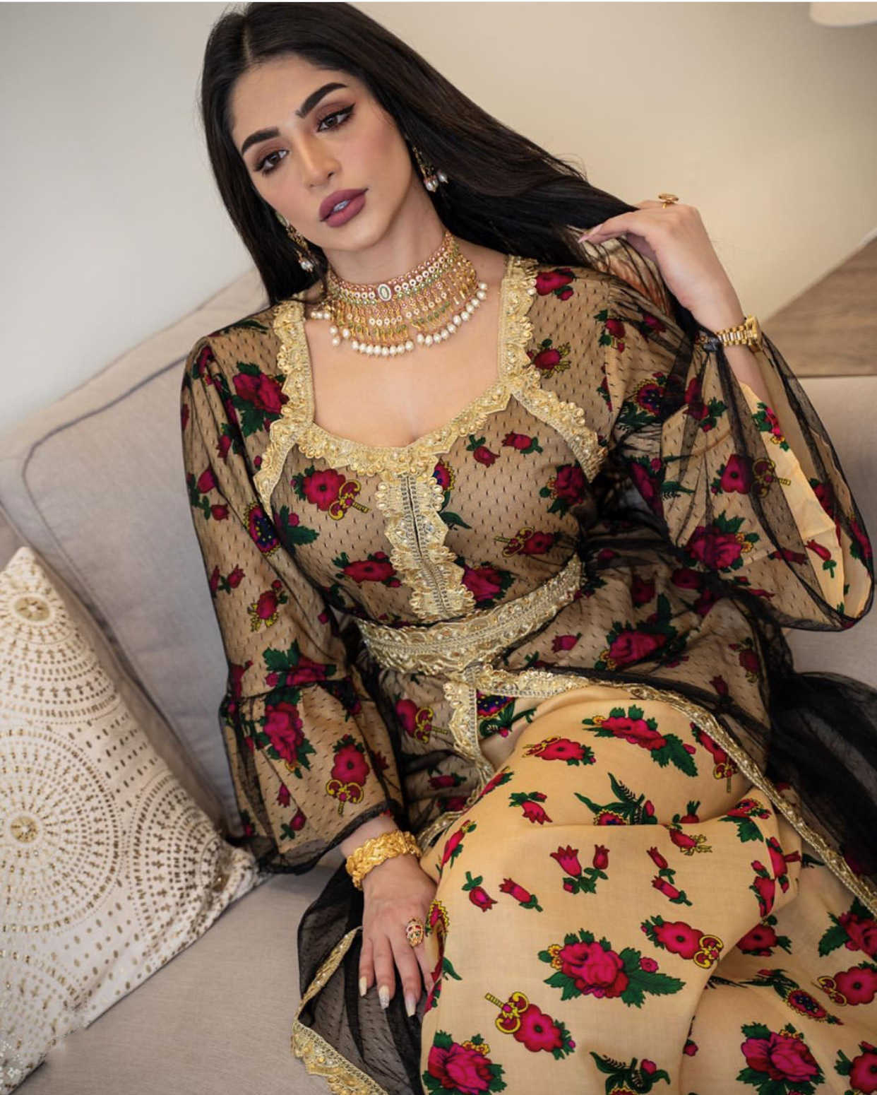 Abbigliamento etnico Abaya di lusso del Medio Oriente le donne Abito Dubai Applique in pizzo Stampa a rete Maniche lunghe Abiti eleganti da sera feste musulmane