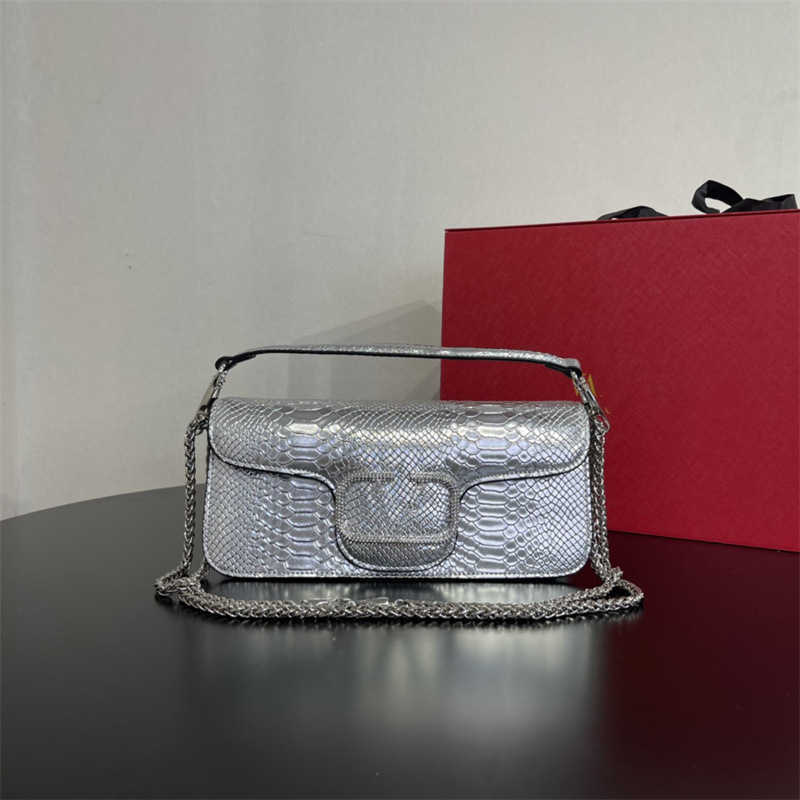 Automne et hiver nouvelle femme aisselle sac cristal boucle chaîne sac à bandoulière cent sacs avec un sens de senior petit sac carré sac à main