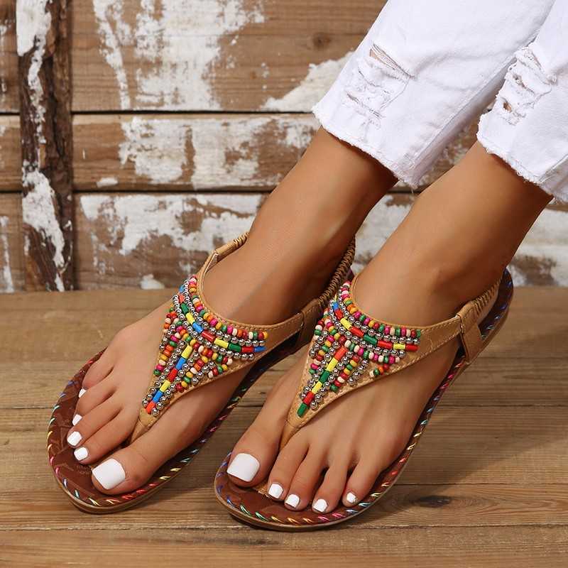 Сандалии женщина лето 2023 Модные комфортные клип -носки пляжные богемные слайды женские квартиры хрустальные рутинные туфли y2302