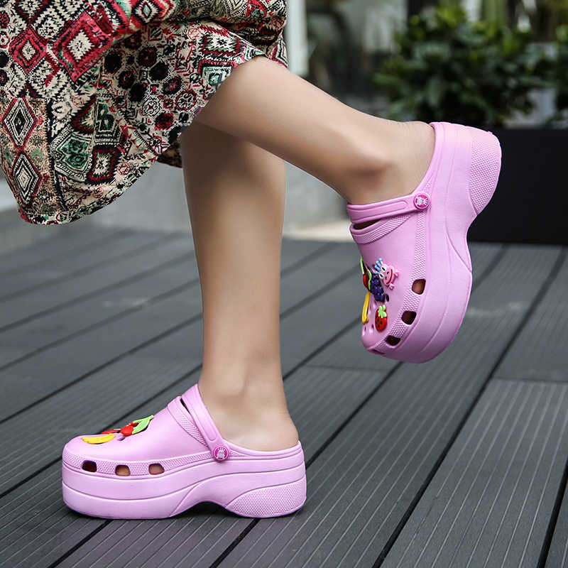 Sandaler 2023 Summer Women Slippers Platform Fashon Outdoor Garden Shoes Female Pool Badrum Flip Flops Mules Beac Y2302