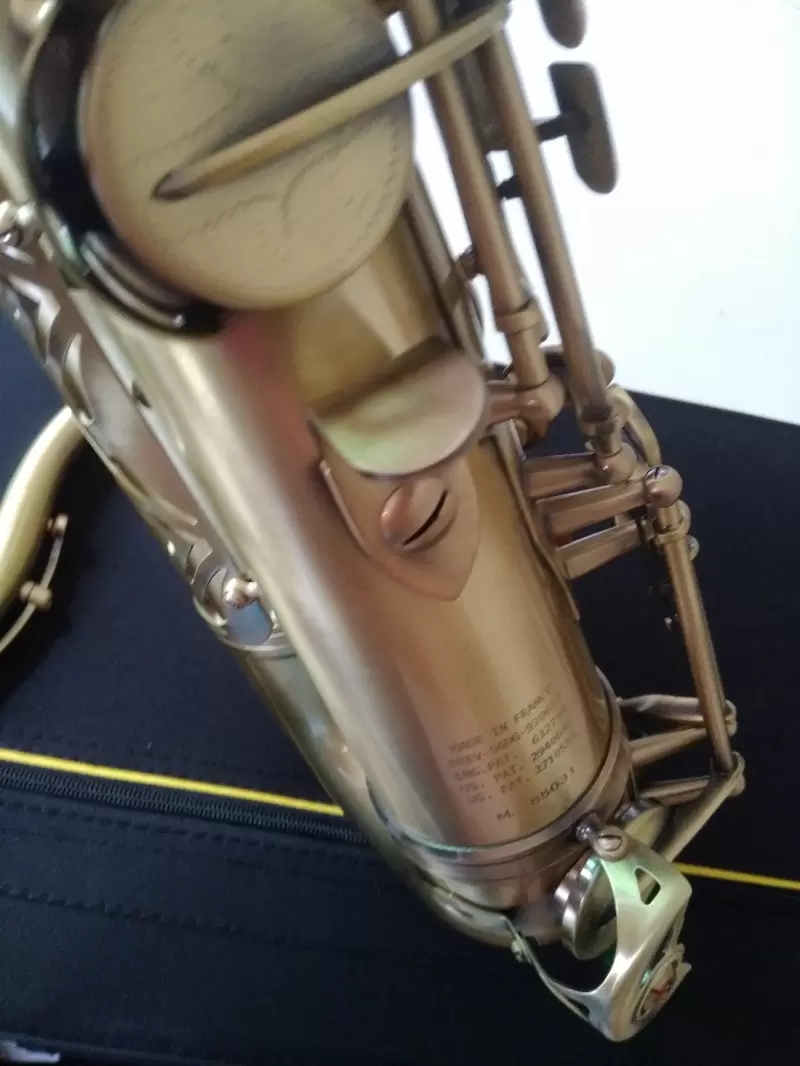 Hoge kwaliteit bassaxofoon Tenorsaxofoon Antieke koperen simulatie Sax Professioneel muziekinstrument Messing spelen met koffer