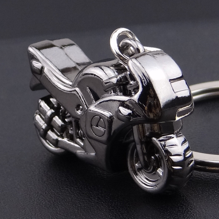 Nyckelringar Ny motorcykel Key Chain Charm Metal Keychain Men Women Car Key Ring 4 Färg Nyckelhållare Bästa presentsmycken