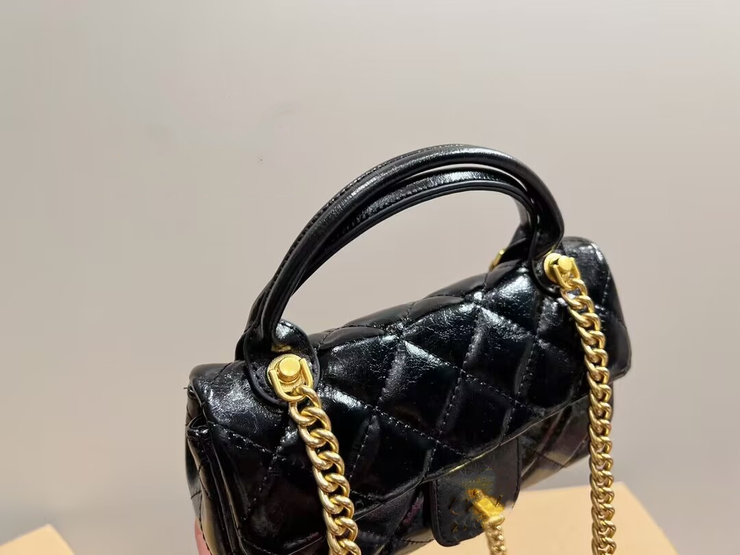 2023Ss Womens Classic Flap Designer Bag Luxury Designer Patent Pure cowhide Strass Shoulder Strap Matelasse Chain Sacoche Handbags 21cm