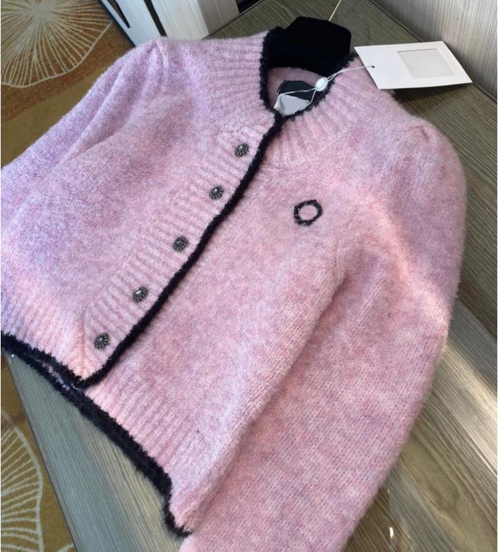 Runway Designer pink women's knitwear with brooch Solid two and a half O-neck women's elegant knitted wool long sleeve short coat