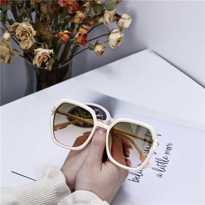 サングラス2022Fashion New Women's Ovel Sunglasses Vintage Gradient Color Trend Shade Sun Glases Outdoor UV400 G230223