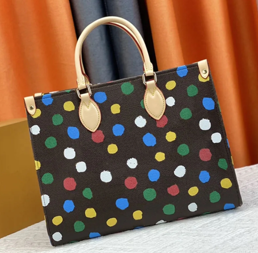 7A Femmes Designer Sac 3D Dots Peints Imprimer Totes De Luxe Bandoulière Sacs À Bandoulière Rainbow Side Trunk Messenger Sac Sacs À Main Toile En Cuir Véritable Lady Purse M81979