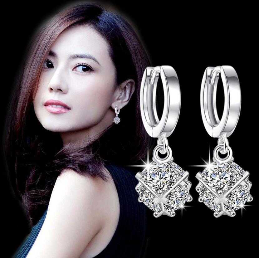 Charm 2ct Moissanite Drop Earrings for Women Lab 생성 다이아몬드 925 스털링 실버 데운 달은 귀걸이 고급 보석 G230225