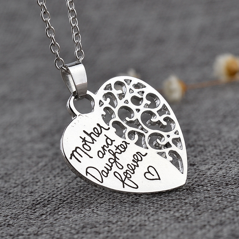 Fête des mères Mère et fille Letters Heart Pendants Collier de créateur Femme Femme South American Silver plaqué Colliers Chaîne Bijoux Chokers Mom Gift