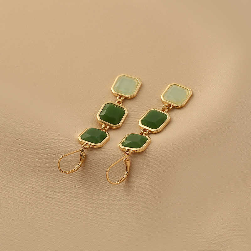 Charme Ghidbk Trendy Triple Square Facettes Acrylique Boucles D'oreilles Pendantes Pour Lady Déclaration Or Couleur Vert Menthe Pierre Drop Dangle Boucles D'oreilles G230225