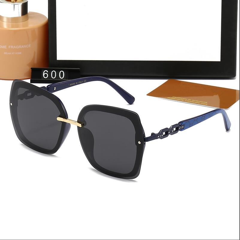 Designer Solglasögon Luxurys solglasögon Personlighet UV Resistenta Populära män Kvinnor Goggle for Women Eyeglasses Frame Vintage Metal SU197Q