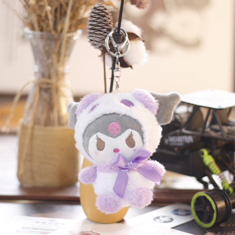 Plyschnyckelringar leksak japansk kreativ söt 12cm tecknad förvandlad panda Kuromi Melody Yugui hunddocka hänge för barn present E30