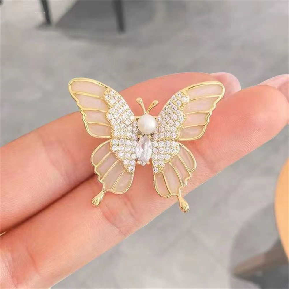 Pins Brooches Factory Прямые продажи бабочка эмали женская элегантная хрустальная брошь сплавные аксессуары модные ювелирные подарки G230529