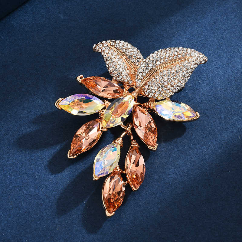 Pins Brooches retro rainbow crystal flower Women's luxury gold and silver colored zircon alloy plant brooch safety pin G230529