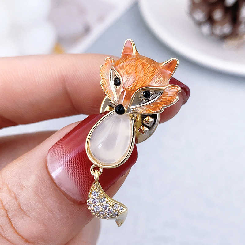 Pins Brooches Women's simple crystal lovely fox luxury gold enamel zircon alloy animal brooch safety pin G230529