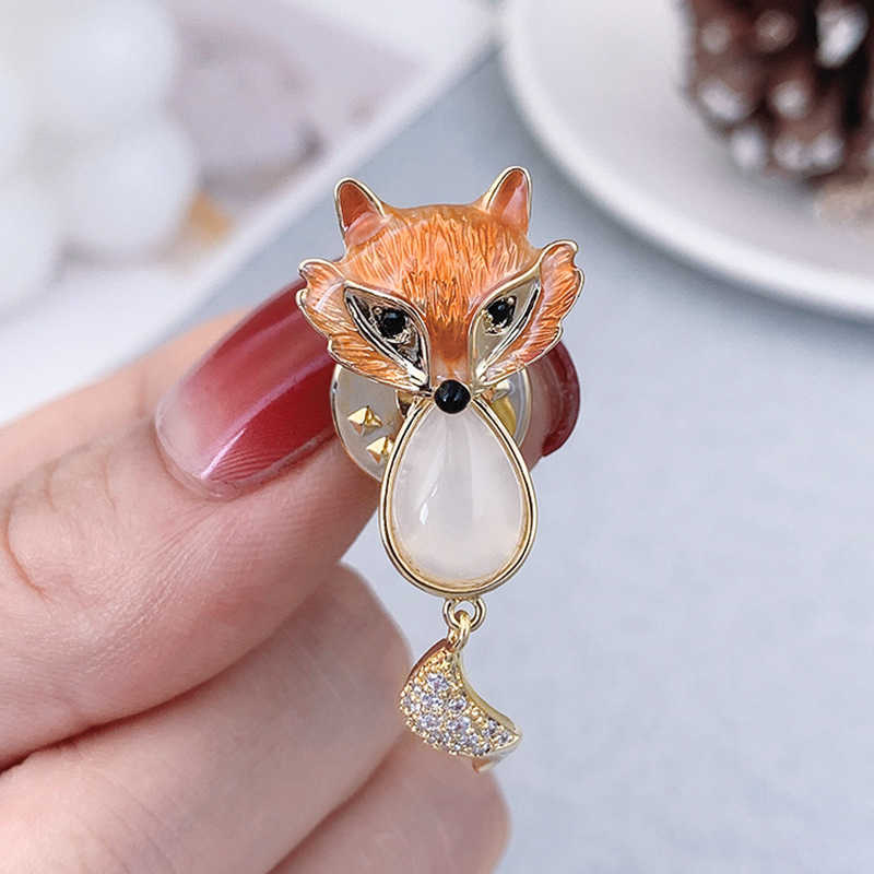 Pins Brooches Women's simple crystal lovely fox luxury gold enamel zircon alloy animal brooch safety pin G230529