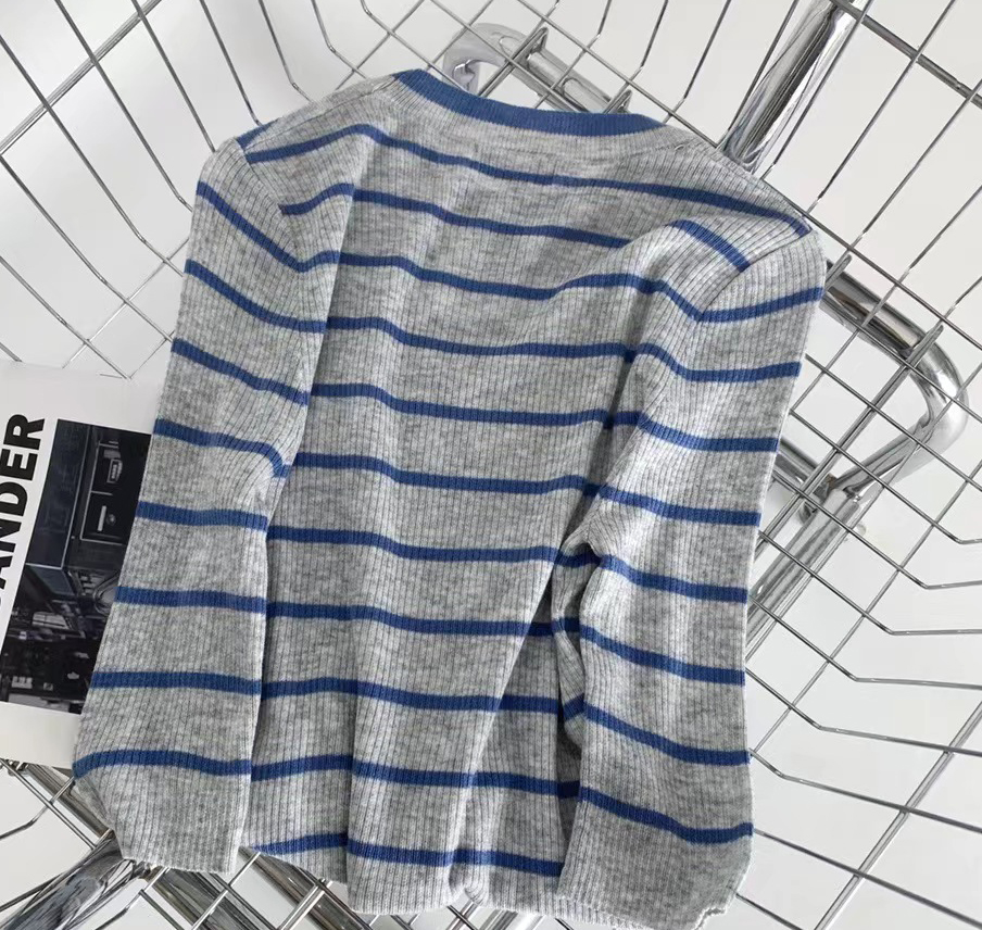 Luxury Womens Sweater Designer Sweaters Knitwear Pullover Half Sleeve Striped Thin Sweater Women's Fashion Letter Printing Slim Fit Knitted tshirt Casual Wool Top