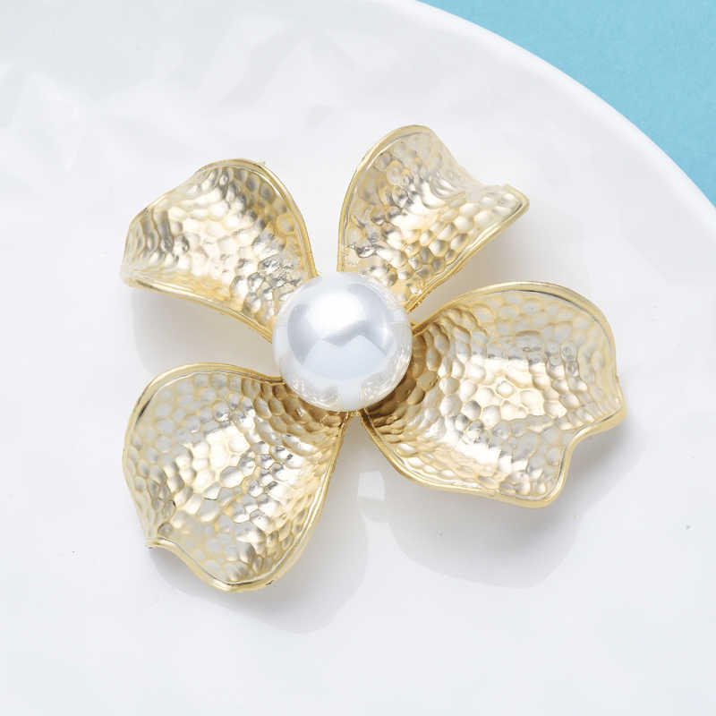 Pins Brooches Wuli baby Pearl Women's High Quality Unisex Big Beauty Party Office Flower Boy Pin Gift G230529