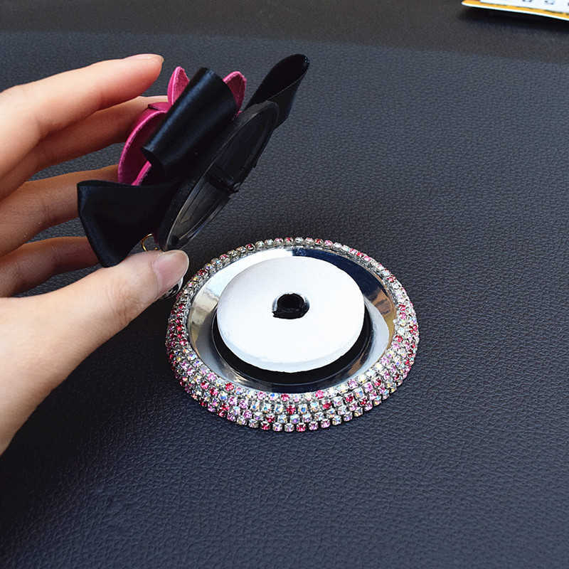 New Creative Camellia Flower Car Ornaments Diamond Crystal Air Freshener Auto Dashboard Interior Decoration Car Perfume Sticker