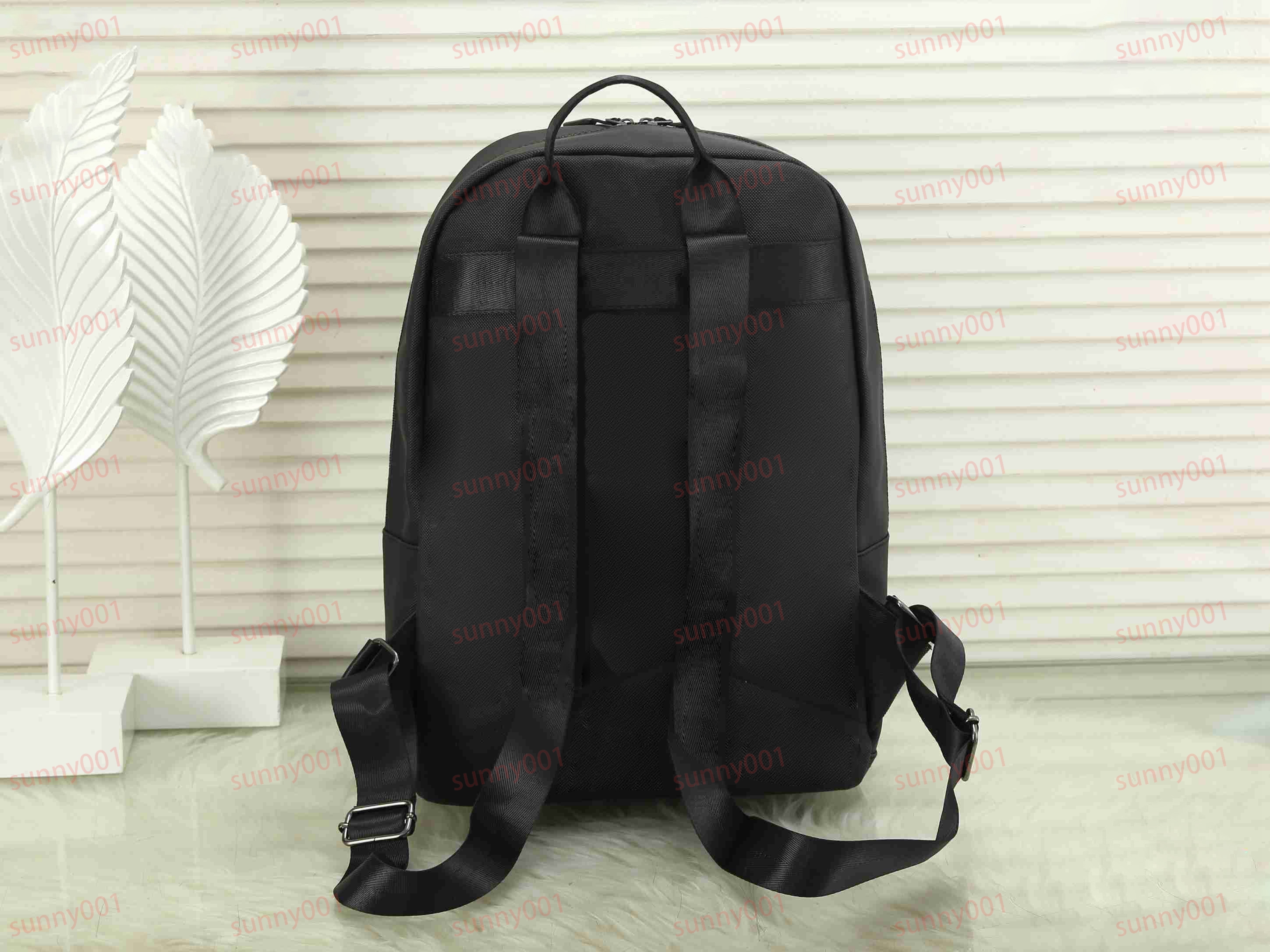 Borsa portatile stile doppia spalla Zaino moda Designer Tasca frontale multistrato Zaino bagagli minimalista di lusso studente