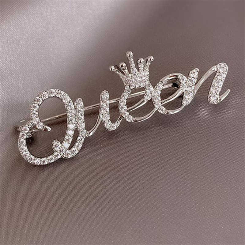 Broches Broches De Luxe Reine Mode Vêtements Bijoux Nom Lettre Eau Diamant Broche Femmes En Gros G230529