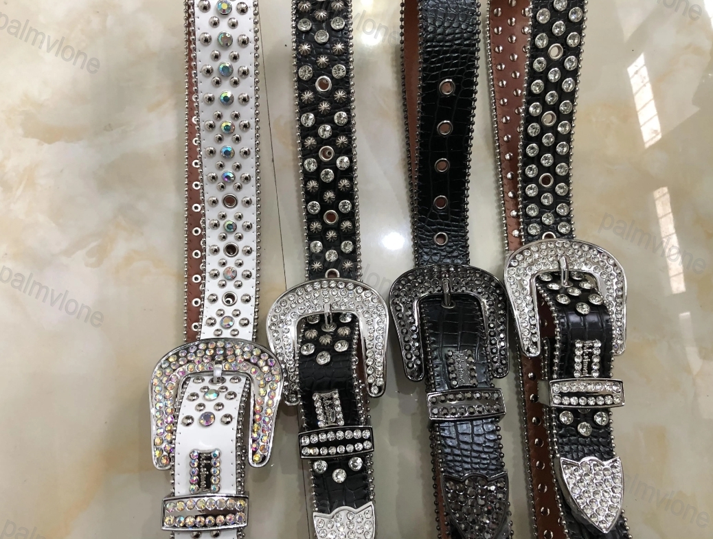 Tasarımcı BB Simon Kemer BB Kemer Rhinestone Erkekler İçin Batı Deri Kemeri Kadınlar Vintage Bling Bel Kemerleri Pantolon için Kot Pırıl